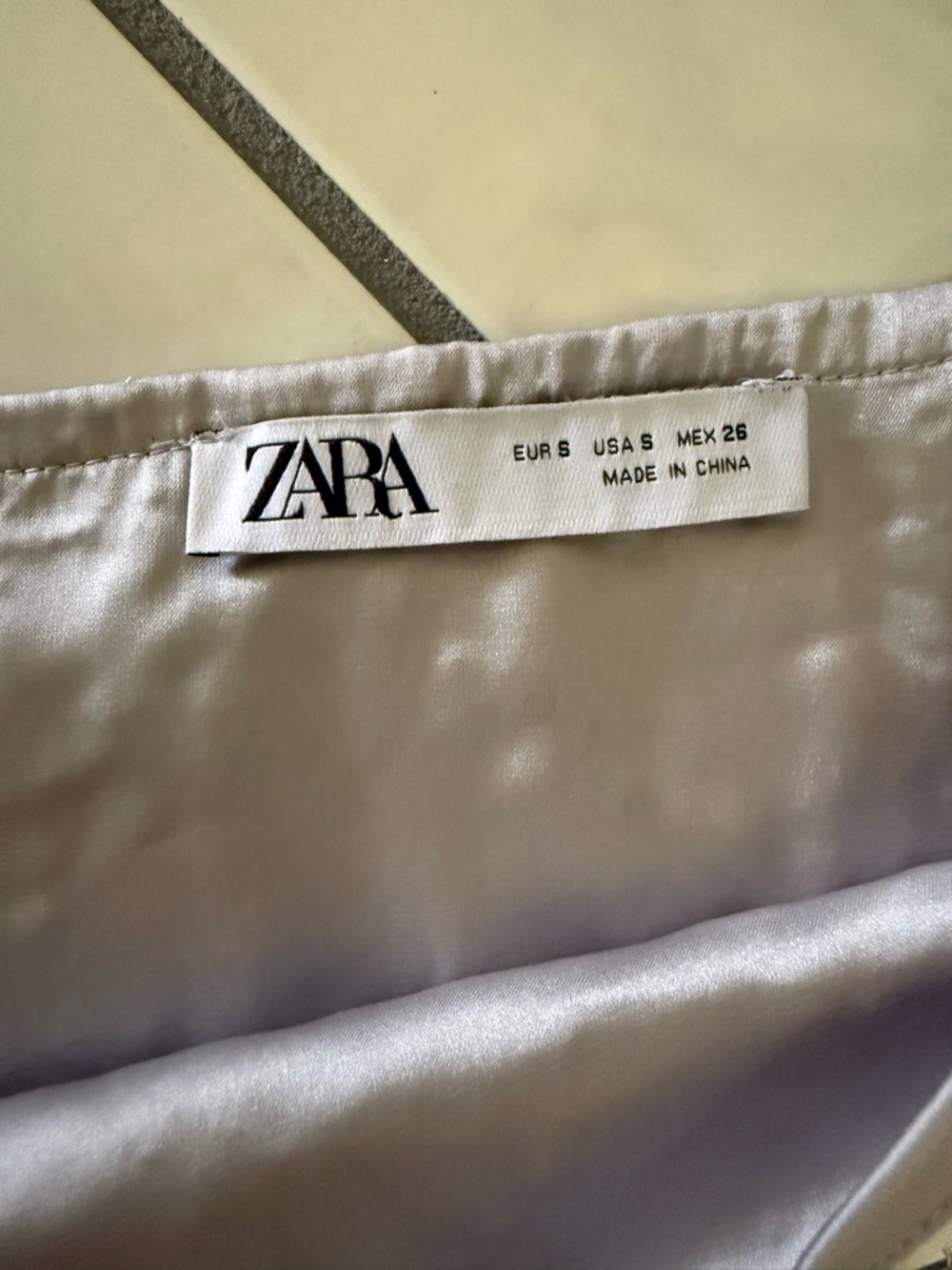 ZARA Silver Iridescent Sequined Embellished Floral Appliqué Shimmer Mini Skirt S - Picture 9 of 10